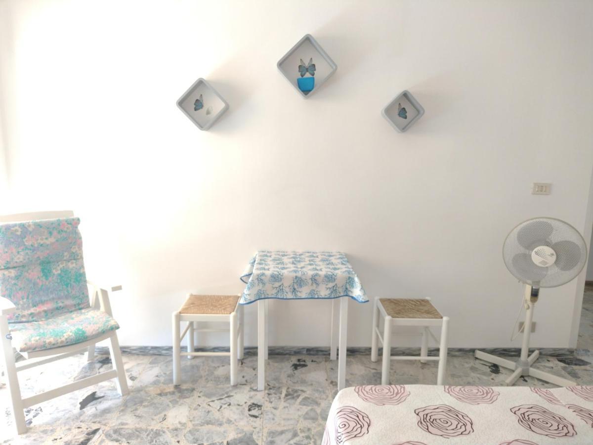 Casa Fronte Mare Leilighet Ventimiglia Eksteriør bilde