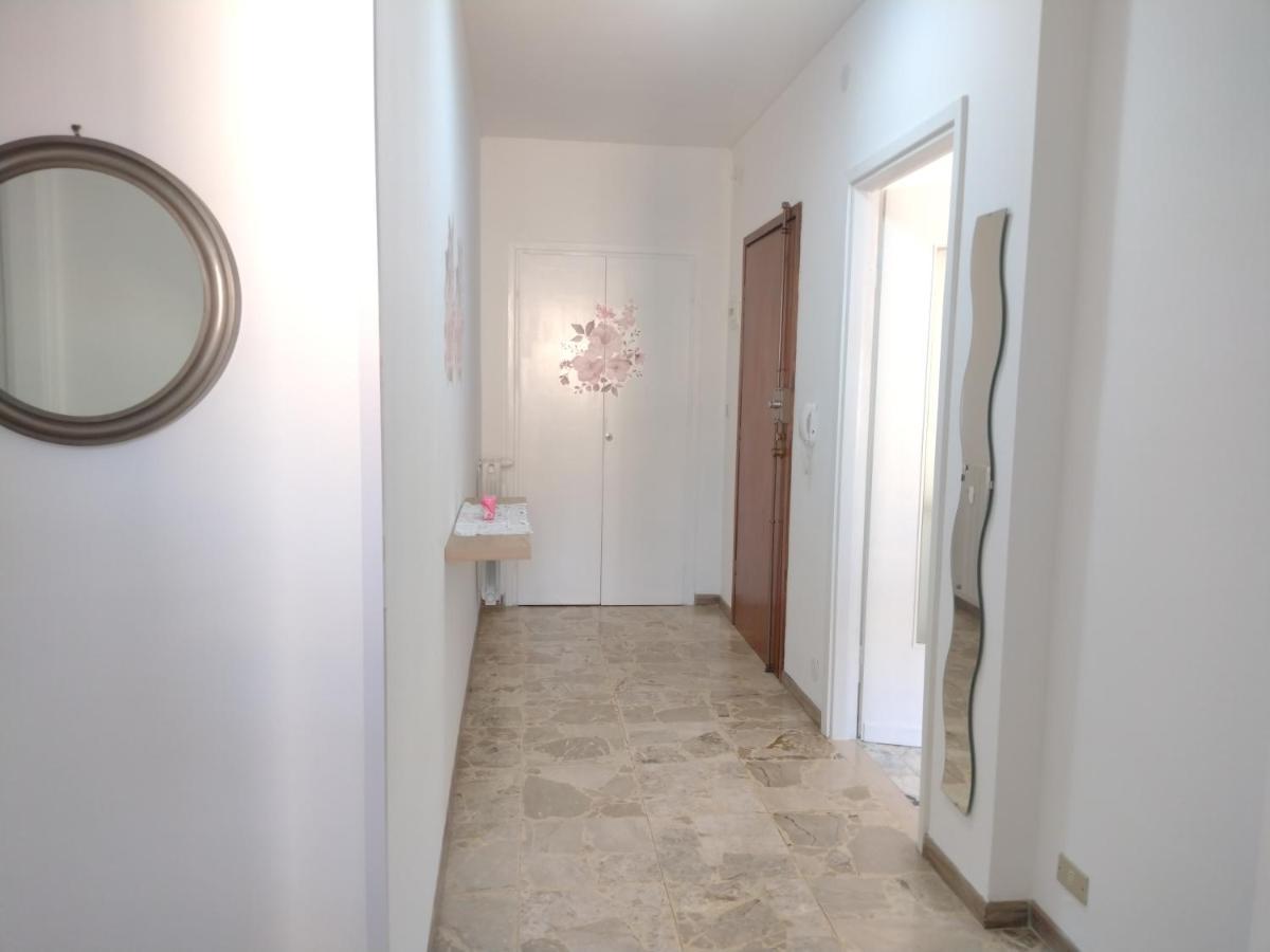Casa Fronte Mare Leilighet Ventimiglia Eksteriør bilde