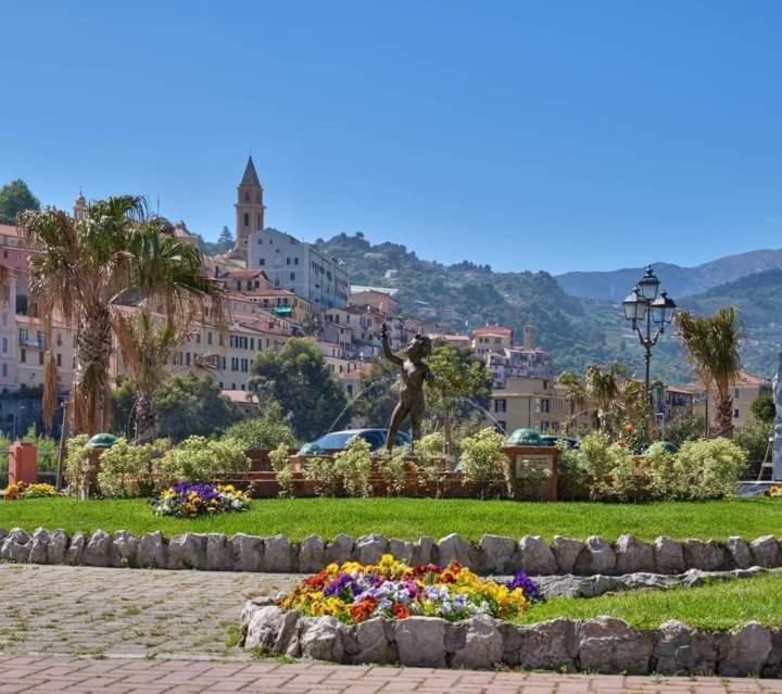 Casa Fronte Mare Leilighet Ventimiglia Eksteriør bilde